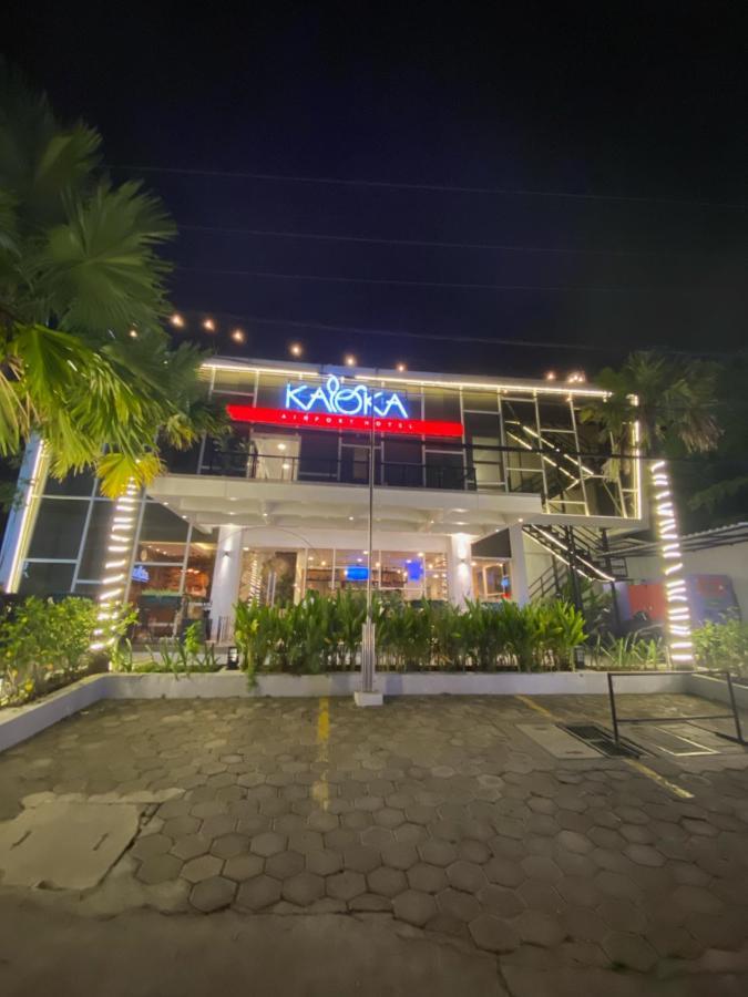Kaloka Airport Hotel Sumbawa Besar Экстерьер фото